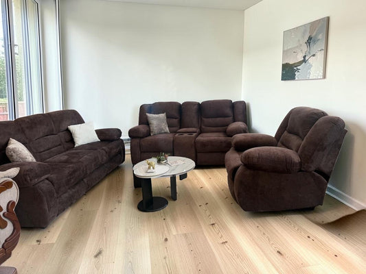 Conjunto de sala modular CASA GARRIDO Muebles en color café con sofá, loveseat reclinable y sillón acolchonado.