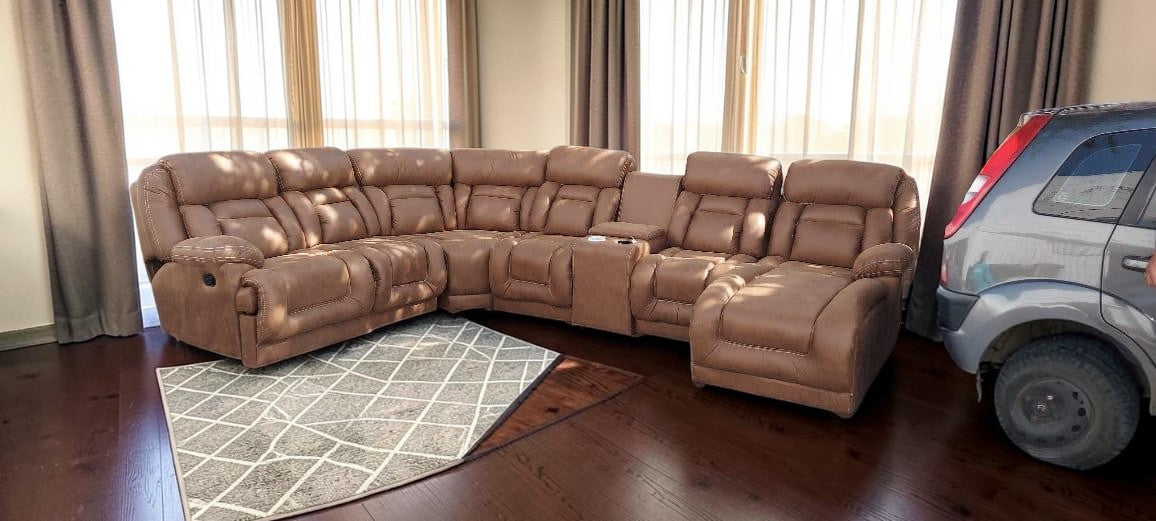 Sala modular CASA GARRIDO Muebles modelo Islandia color café con reclinables, hielera y portavasos integrados.