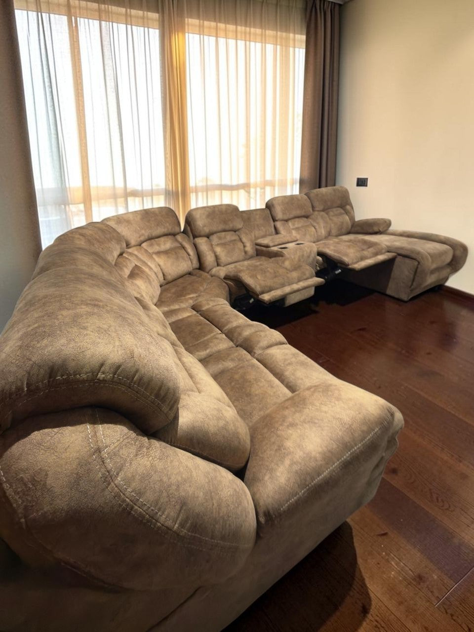 Sala modular CASA GARRIDO Muebles modelo Islandia color café con sillones reclinables y hielera integrada