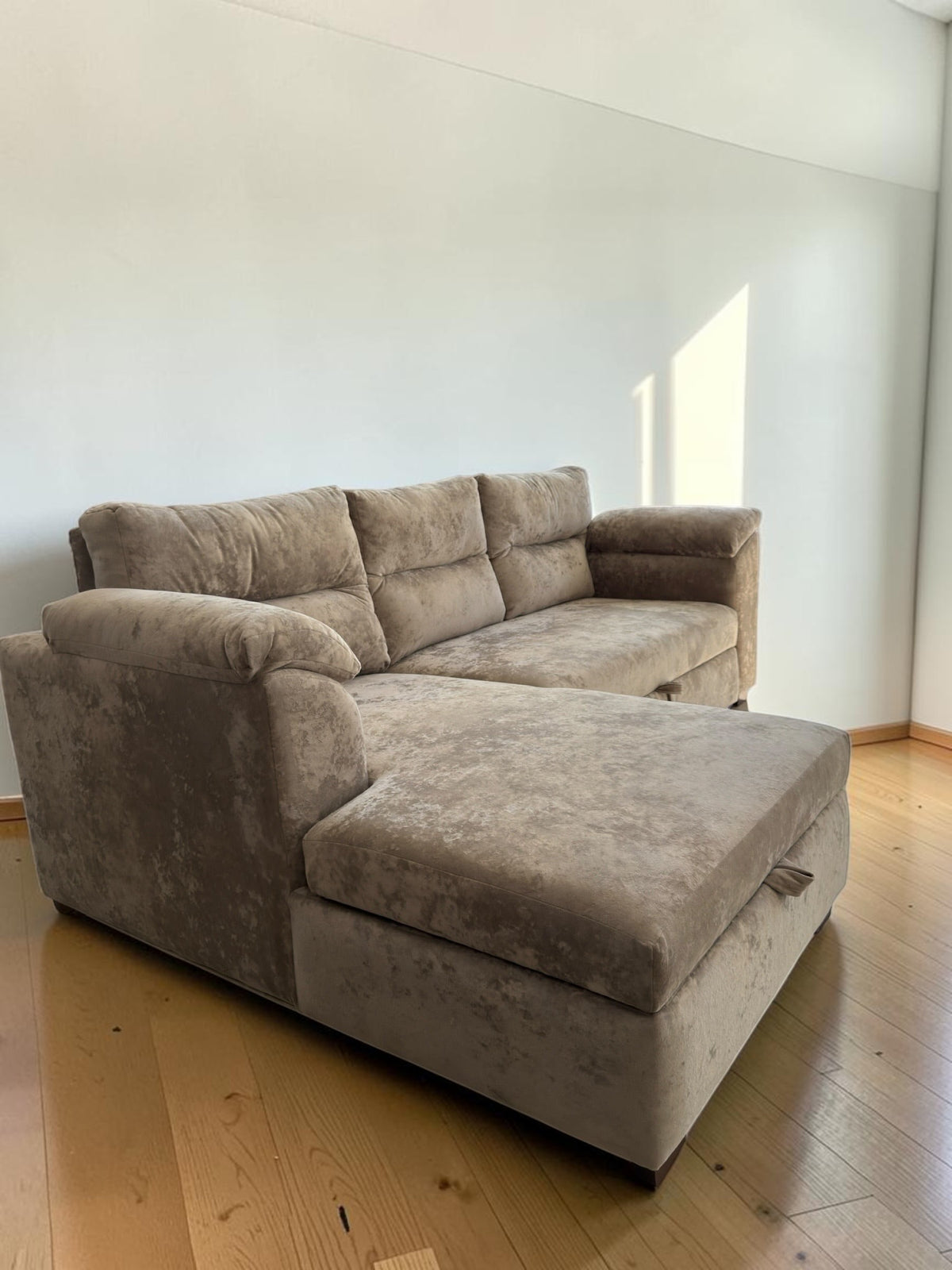 Sofá Cama Milán con Baúl — Chaise Longue Convertible