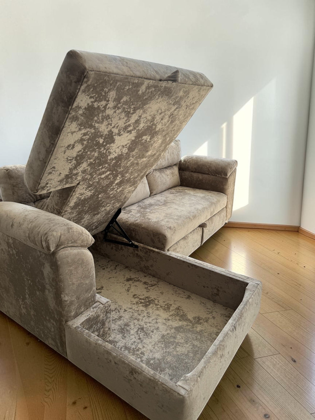 Sofá Cama Milán con Baúl — Chaise Longue Convertible
